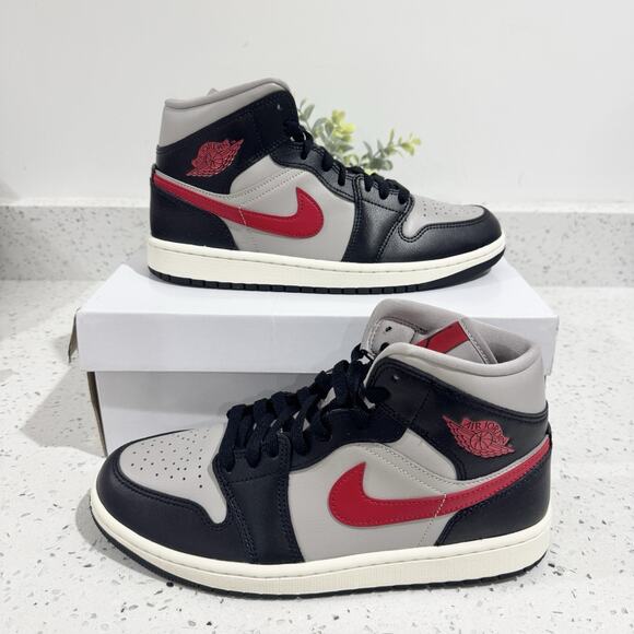 Women’s Nike Air Jordan 1 MID Red College Grey Size 10 New TS - Picture 1 of 9